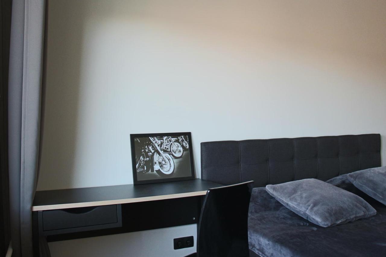 New Modern 4-Room Apartment With Big Balcony And Undeground Parking In Center Of Ταλίν Εξωτερικό φωτογραφία
