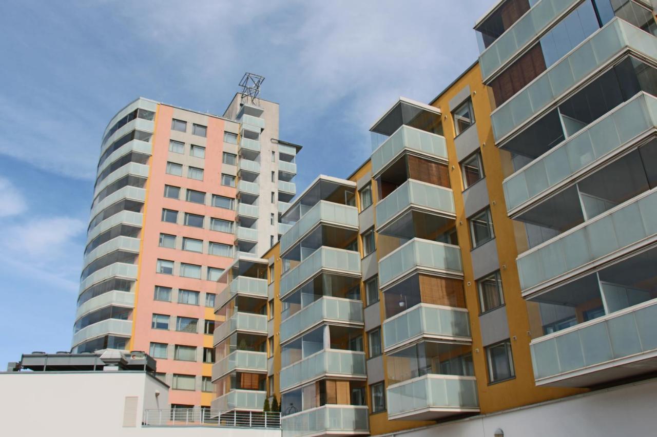 New Modern 4-Room Apartment With Big Balcony And Undeground Parking In Center Of Ταλίν Εξωτερικό φωτογραφία