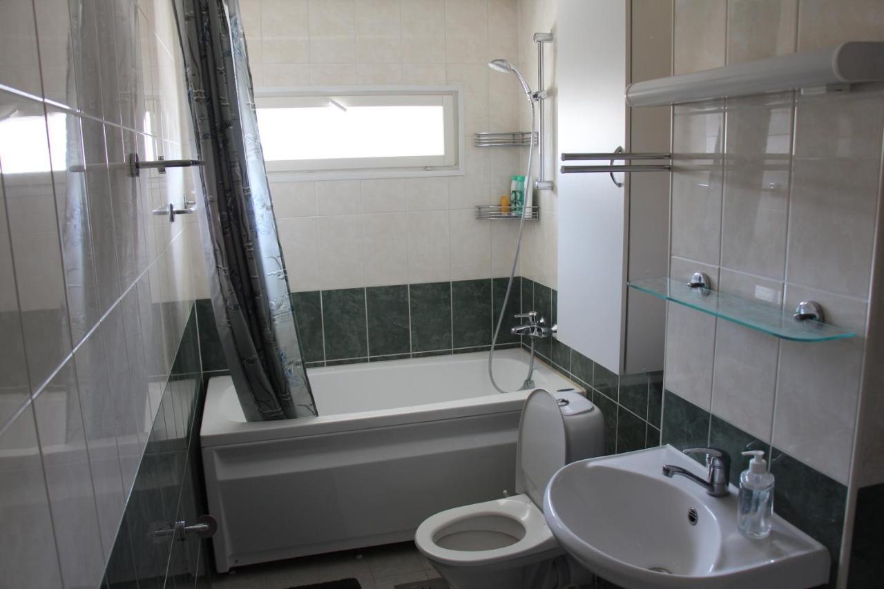 New Modern 4-Room Apartment With Big Balcony And Undeground Parking In Center Of Ταλίν Εξωτερικό φωτογραφία