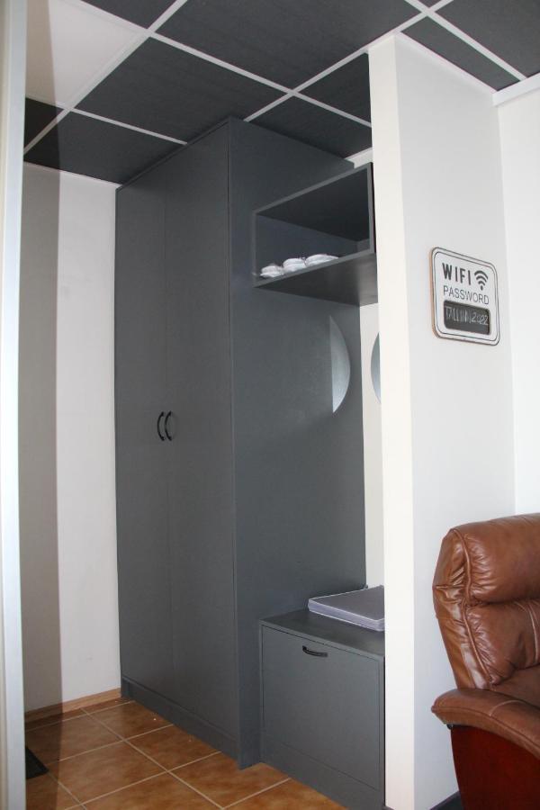 New Modern 4-Room Apartment With Big Balcony And Undeground Parking In Center Of Ταλίν Εξωτερικό φωτογραφία